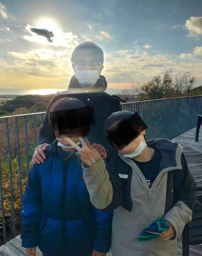 역광 때문에 심령사진으로 오해받은 사진_1.webp