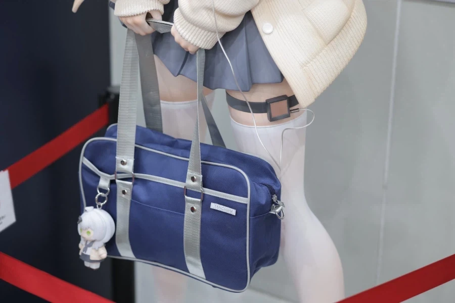 이어폰 회사 마스코트 피규어_3.webp