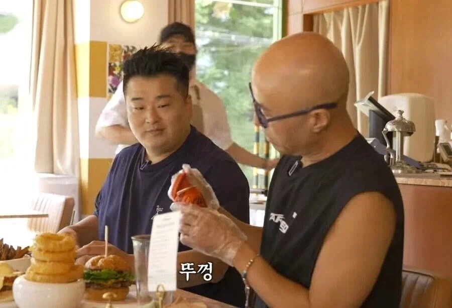 게이한테도 게이냐는 소리 듣는 행위_1.webp