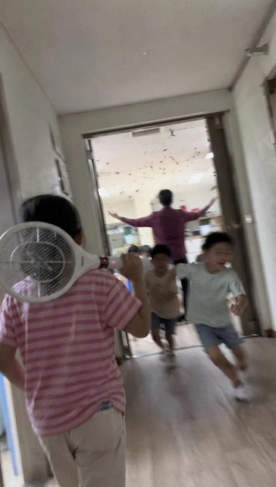 세상을 어지럽히는 마왕과 그의 악행을 막아낼 용자의 등장_3.webp