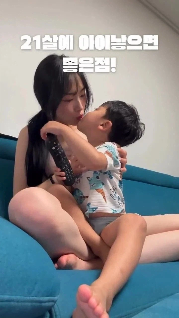 21살에 출산했다고 욕먹은사람.....jpg_1.webp