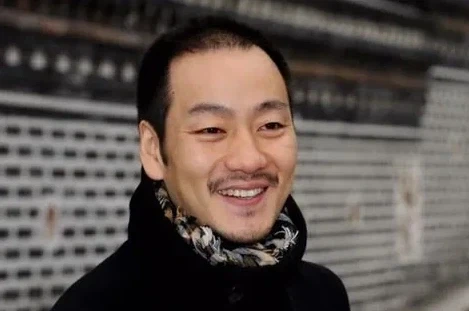 모발 이식 후 초 대박 난 배우_2.webp