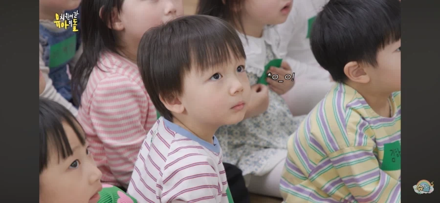 태어나서 첫 아이돌 직관하는 애기들_2.webp