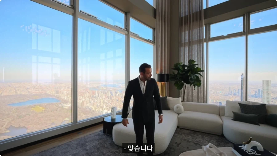 2억5천만 달러 짜리 펜트하우스.jpg_71.webp