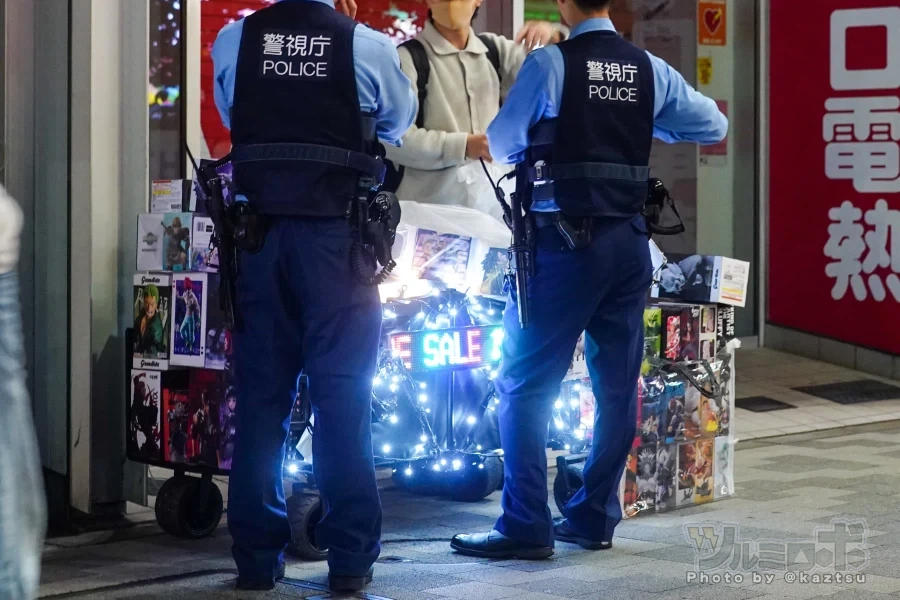 아키하바라 노점상들 역시 불법이였나보네_1.webp