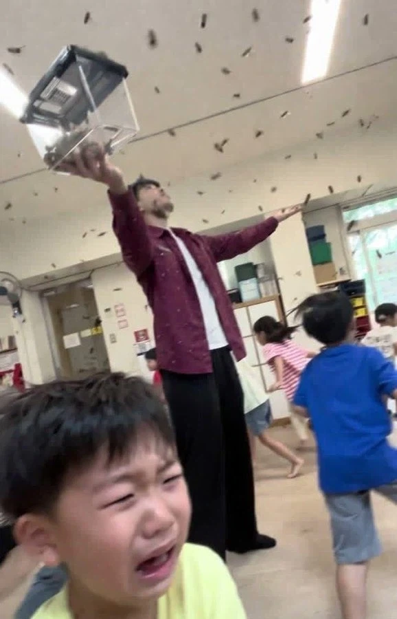 약혐) 세상을 멸망시키려는 에이전트