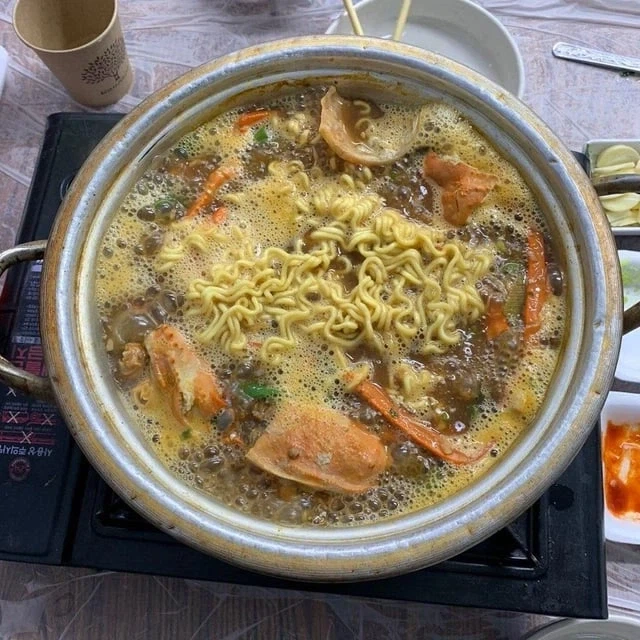 한국에서 새로운 식문화를 접한 외국인_2.webp