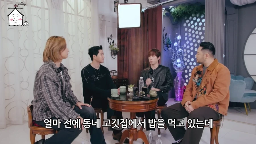 고깃집에서 비밀 접선을 한 가수들_1.webp