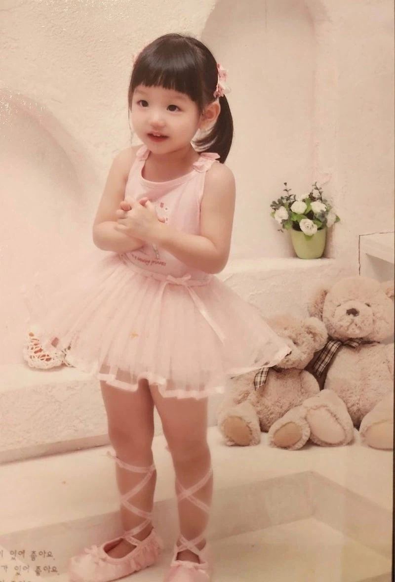 장원영이 역대급 천재 아이돌이라는 생각이 드는 사진.jpg_1.webp