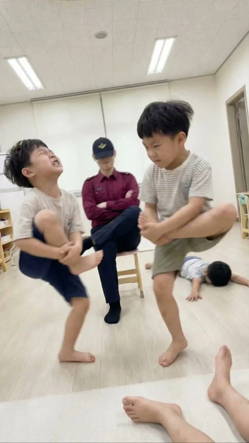 흐뭇한 공익전사.jpg_2.webp