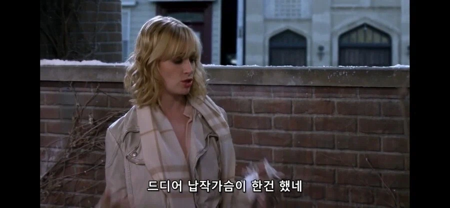 여자 가슴이 작으면 생기는 장점_4.webp