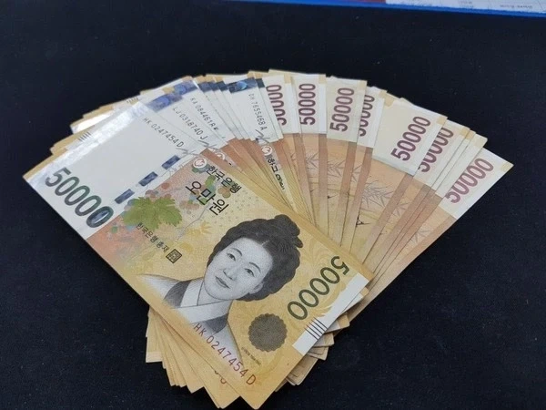 생일날 형제자매가 100만원 보내면?.jpg_1.webp