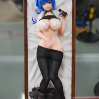 [HASUKI] 1/6 아주르 레인 - 세인트 루이스 다키마쿠라 커버 Ver 전시