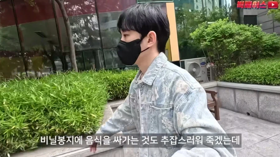 뷔페 거지에 빡친 유투버_11.webp