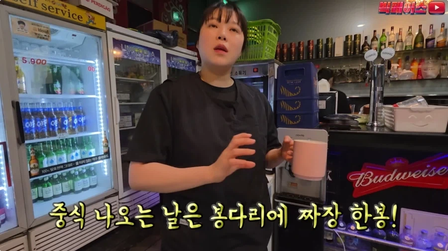 뷔페 거지에 빡친 유투버_46.webp