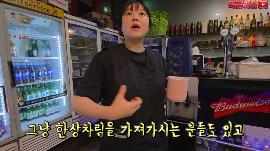 뷔페 거지에 빡친 유투버_48.webp