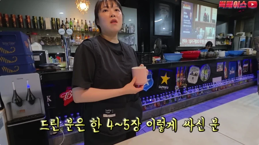 뷔페 거지에 빡친 유투버_61.webp