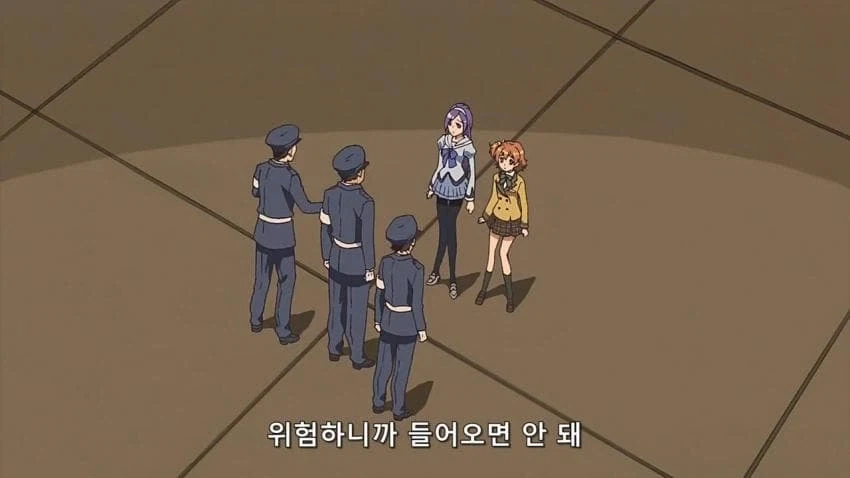 여자애가 사건현장에 들어가는 법_2.webp