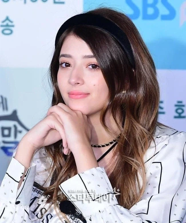 한국식 메이크업 받은 이집트인....ㄷㄷ_6.webp