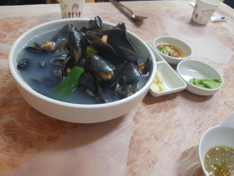 밥) 유럽 벨기에, 해산물 홍합 물가..jpg_2.jpg