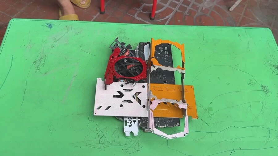 지포스 1060 PC를.. 누가 하수구에 버린거야?_29.jpg