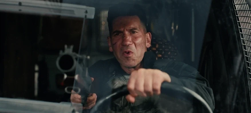 MCU) 퍼니셔가 같은 뻘갱이 슈트 앞에서 온도차이 다른 이유_3.webp