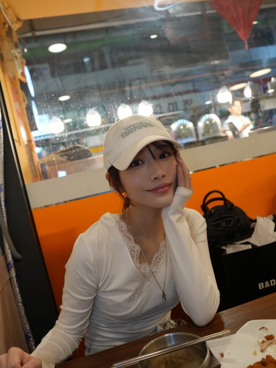 광장시장에 온 일본 눈나..._2.webp