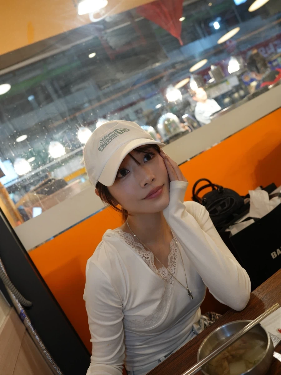 광장시장에 온 일본 눈나..._3.webp