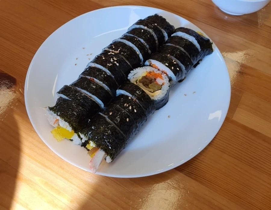 옛날 김밥천국 김밥 1인분 특징.JPG_1.webp