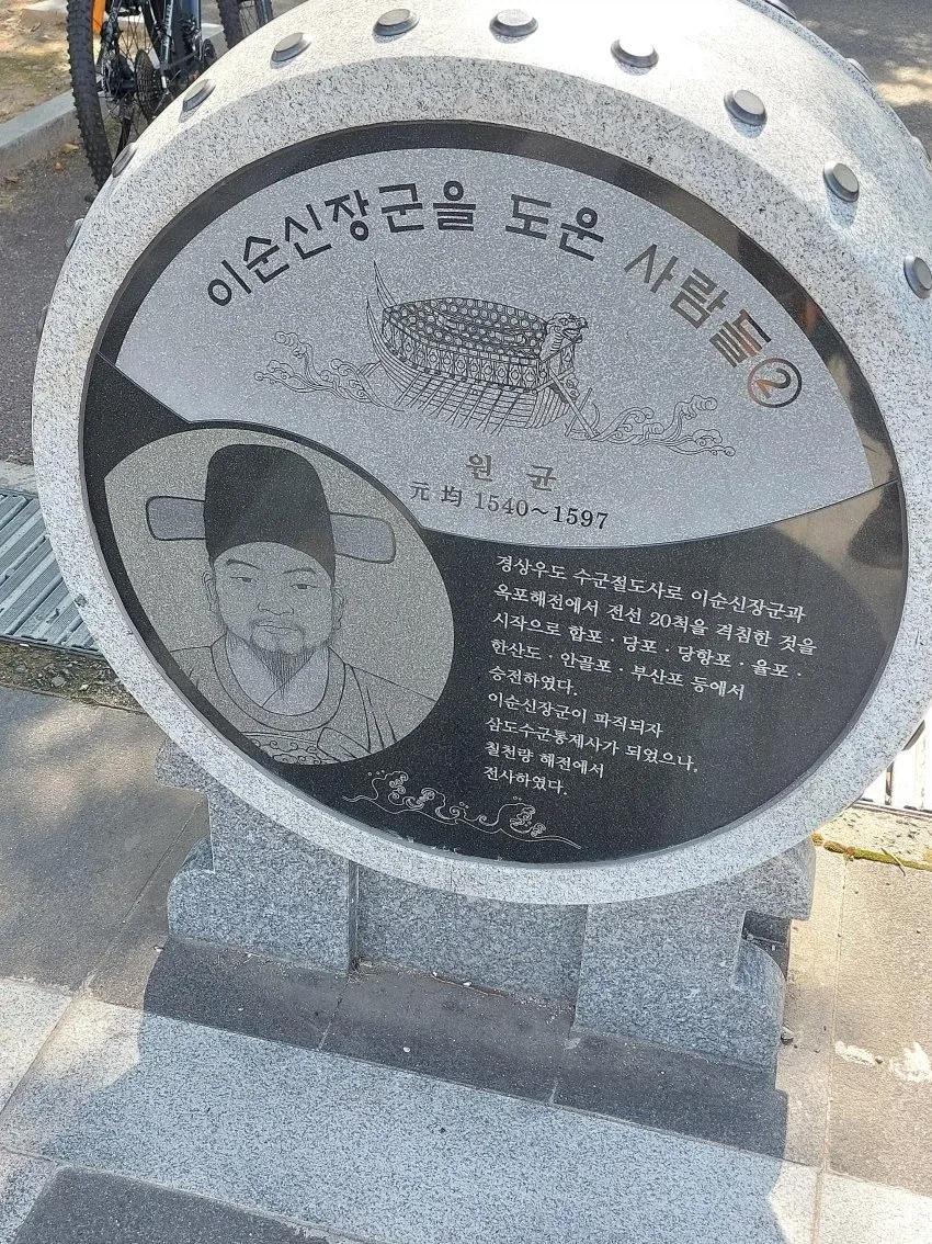 한문장 빼고는 전부 다 사실임_1.webp