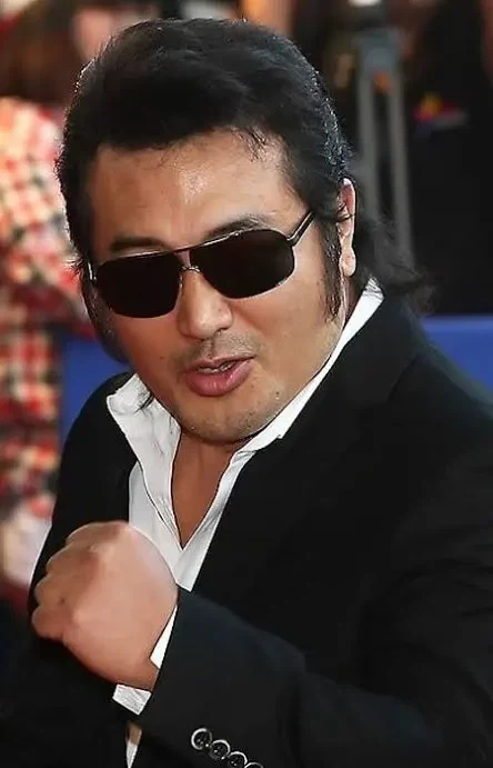 ??? : 오빠 저 배우분 이름 뭐였더라?_1.webp