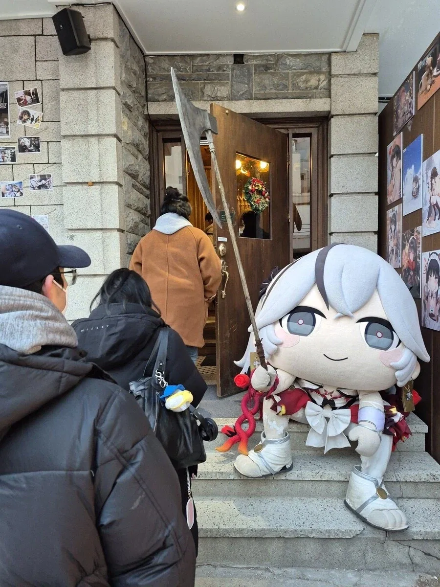 너 폰 내놔. 뭔 겜 깔렸는지 봐야겠다._1.webp