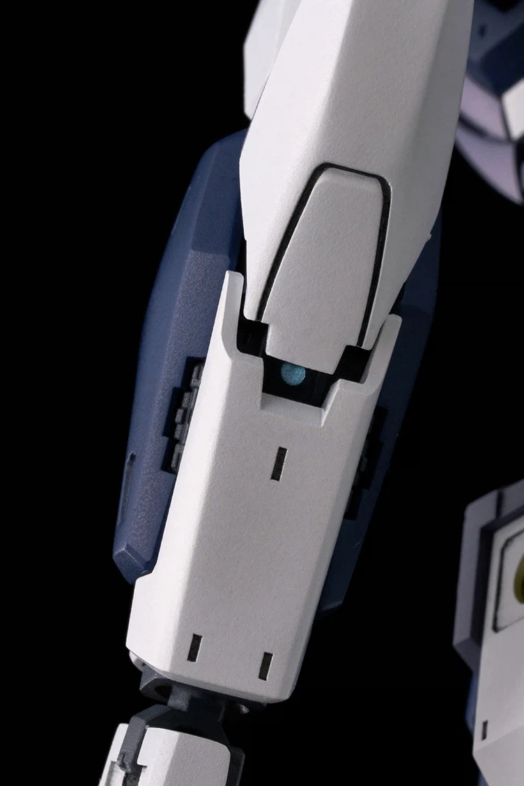 [카도카와] 카도프라 풀 메탈 패닉! 1/48아바레스트. ECS발동상태 상세이미지_11.webp