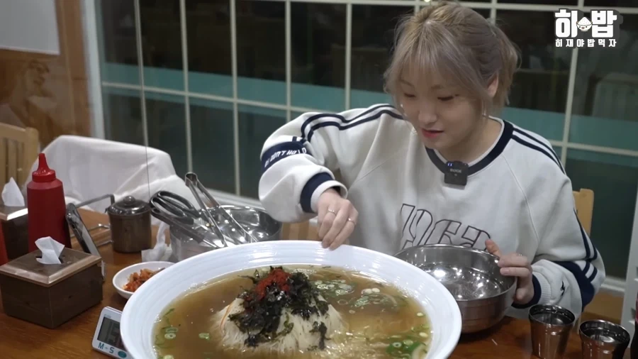 호불호 갈리는 일본 라멘 도전 먹방.jpg_33.webp