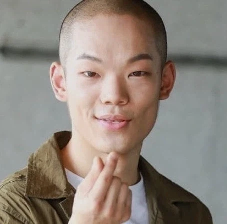 군대에서 선임으로 만나면 탈영각잡을 관상_1.webp