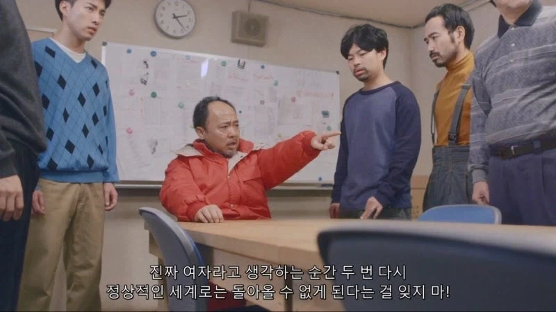 남극 생활 4개월만에 미쳐버린 남극대원들_7.webp