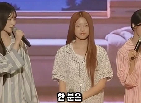 조롱에 모든 능력치를 몰빵한 여자 아이돌_17.webp