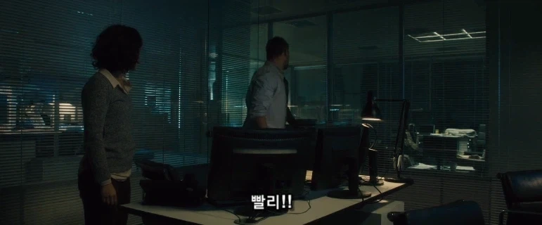좀비 영화 클리셰를 부수는 조연들_19.webp