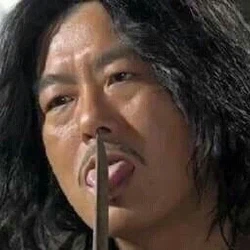 외국인들이 폰은 안들고 다녀도 꼭 소지하고 다니는것_2.webp