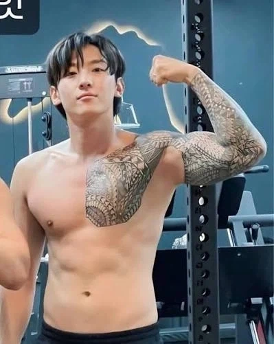 문신충과 그냥 문신한 사람을 가르는 요소_1.webp
