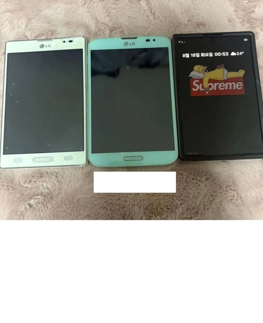 갤럭시 폴드8 실제 모습_1.webp