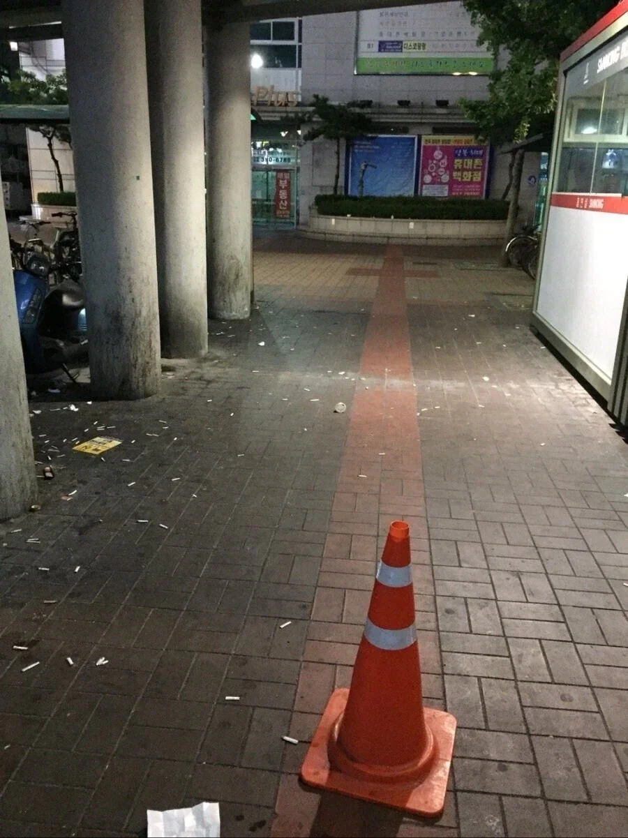 ???: 담배냄새가 너무 역겨워요ㅠㅠ_1.webp