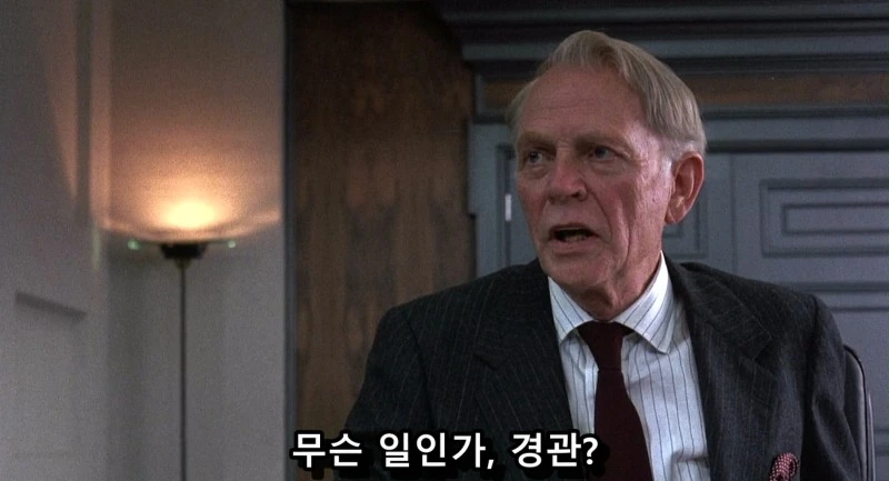 RoboCop.1987.720p.BDRip.x264.DTS[(136376)2016-09-14-21-30-19].JPG