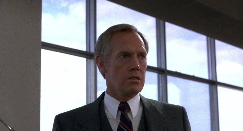 RoboCop.1987.720p.BDRip.x264.DTS[(137214)2016-09-14-21-31-20].JPG