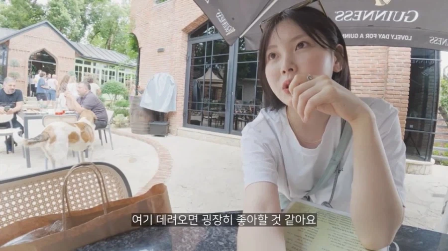 여성유튜버에게 조지아 소녀들이 묻따 한국어로 인사한 이유_1.webp