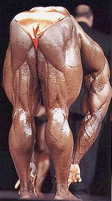 너무 외설적이고 음란해서 대회에서 금지된 자세_1.webp