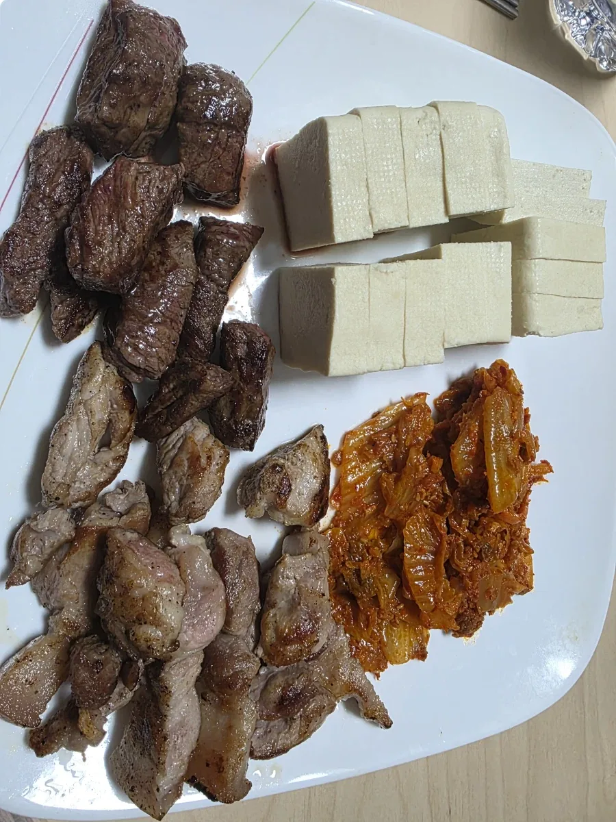 진짜 맛있는 두부는 생으로 먹어도 맛있다 합니다_1.webp