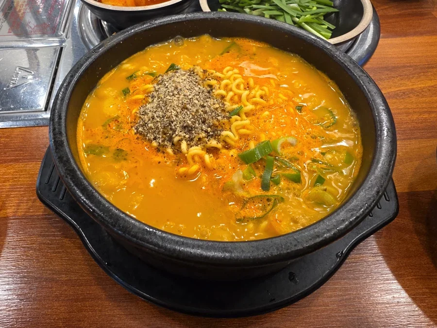 순대국 라면 먹어 봄_1.webp