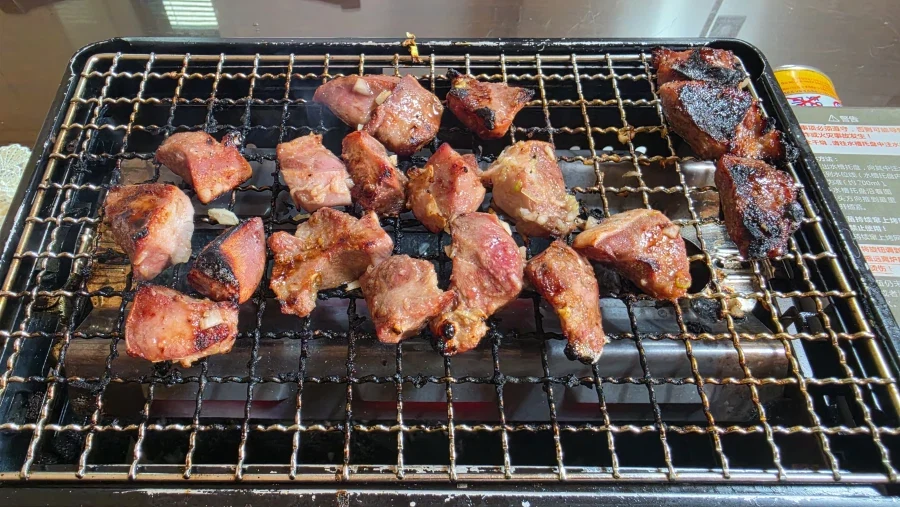야옹이랑 소소하게 낮술 한잔함_8.webp