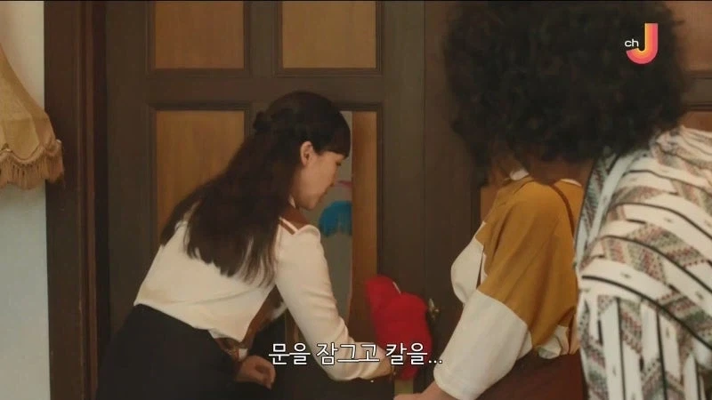 추리소설 작가 : 개쩌는 밀실트릭 생각해냄 ㅋㅋㅋㅋㅋㅋㅋ_18.webp